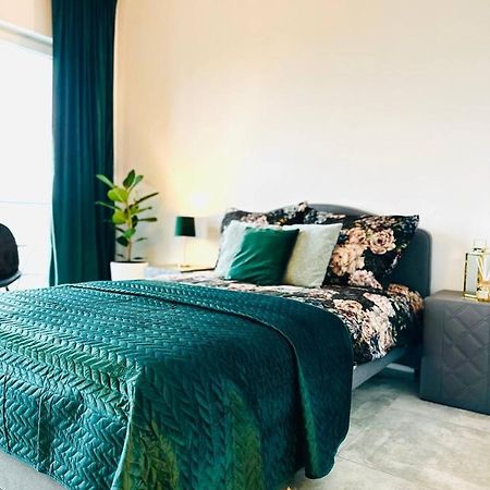 Uroczy Apartament Blisko Centrum Warszawy Apartment Warsaw Ngoại thất bức ảnh