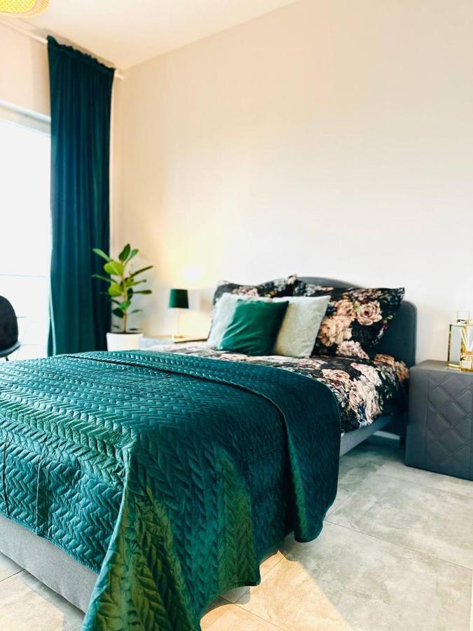 Uroczy Apartament Blisko Centrum Warszawy Apartment Warsaw Ngoại thất bức ảnh